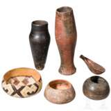 Fünf präkolumbische Gefäße und ein Löffel, Ecuador, Guatemala, Peru, 500 - 1200 n. Chr. - Foto 1