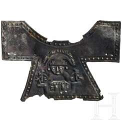 Präkolumbische Tumbaga-Gewandapplike, Peru, wohl Chimu-Kultur, 900 - 1500 n. Chr.