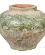 Orient. Vase mit Reliefdekor, wohl Vorderasien, islamisch, 12. /13. Jhdt.