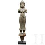 Stele einer weiblichen Gestalt (Gottheit?) in der Art der Khmer, 20. Jhdt. - photo 1