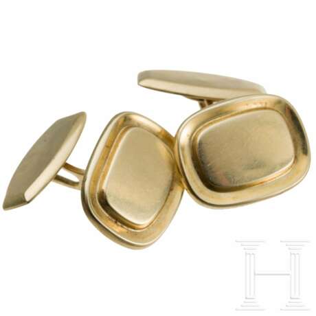 Ein Paar goldene Manschettenknöpfe - photo 1 Ein Paar goldene Manschettenknöpfe - photo 1