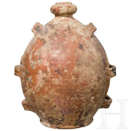 Renaissancezeitliche Flasche mit marmoriertem Glasurüberzug und Durchzügen für Hängeriemen, Norditalien, um 1600 - фото 1