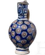 Porzellanprodukte. Krug mit Maskaron, Westerwald, spätes 17. Jhdt.