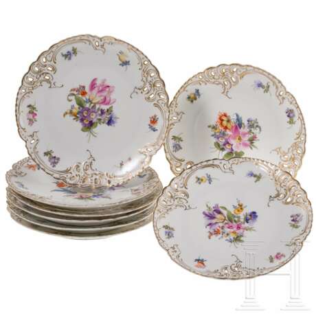 Acht Dessertteller mit Blumenmalerei, Nymphenburg, 1. Hälfte des 20. Jhdts. - Foto 1