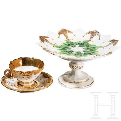 Prunktasse mit Untertasse und Tafelaufsatz (Tazza), Meissen, um 1820/1860 - фото 1
