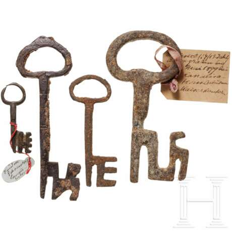 Vier gotische Schlüssel, deutsch, 14./15. Jhdt. - Foto 1