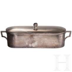 A large fish serving pan of the Hotelbetriebsgesellschaft m.b.H., manufacturer Gebr. Hepp