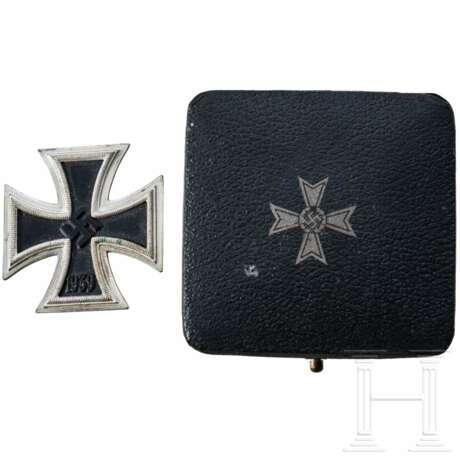 An Iron Cross 1939 1st class, marked "15" = Friedrich Orth, Vienna - photo 2 An Iron Cross 1939 1st class, marked "15" = Friedrich Orth, Vienna - photo 2