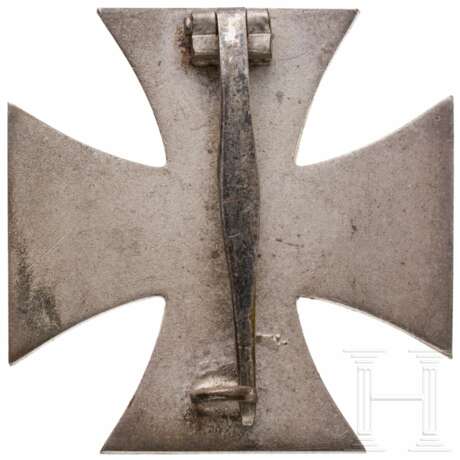 A 1939 Iron Cross 1st Class with case of issue - photo 2 A 1939 Iron Cross 1st Class with case of issue - photo 2