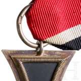 A 1939 Iron Cross 2nd Class (125) with ribbon bar - photo 3