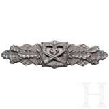 A Close Combat Clasp in Bronze, manufacturer FLL - photo 1