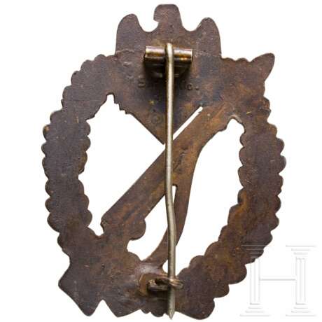 An Infantry Assault Badge in Bronze made by S.H.u.Co. - photo 2 An Infantry Assault Badge in Bronze made by S.H.u.Co. - photo 2