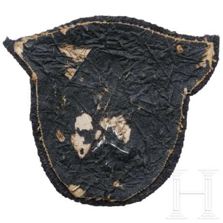 A pilot's badge in embroidered version - photo 2 A pilot's badge in embroidered version - photo 2