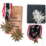 A collection of 1939 War Merit Crosses 1st and 2nd Class - Foto 2