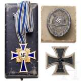 Three orders/decorations - Foto 1