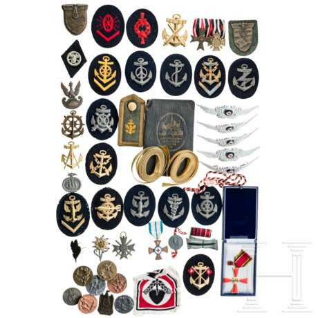 A small group of orders and cloth insignia - photo 1 A small group of orders and cloth insignia - photo 1