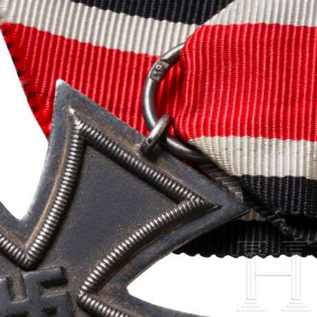 A collection of badges, tinnies and a shooting lanyard - photo 3 A collection of badges, tinnies and a shooting lanyard - photo 3