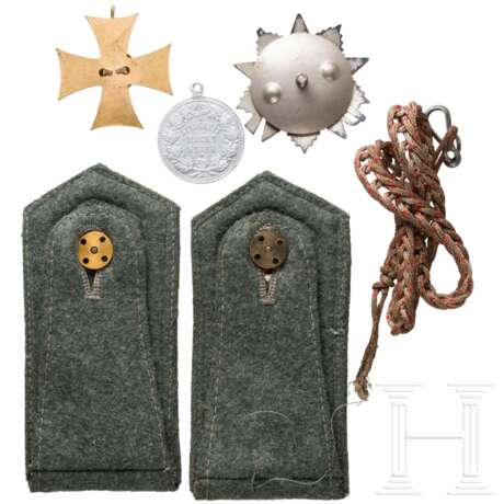 A small group of order boxes/cases - photo 2 A small group of order boxes/cases - photo 2