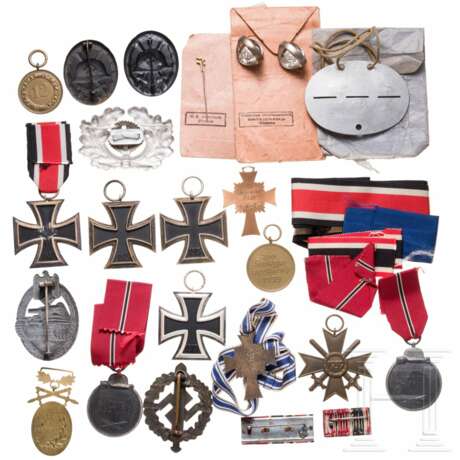 A small group of orders/medals - фото 2