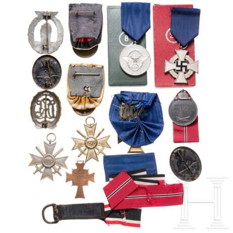 A small group of orders/medals - фото 2