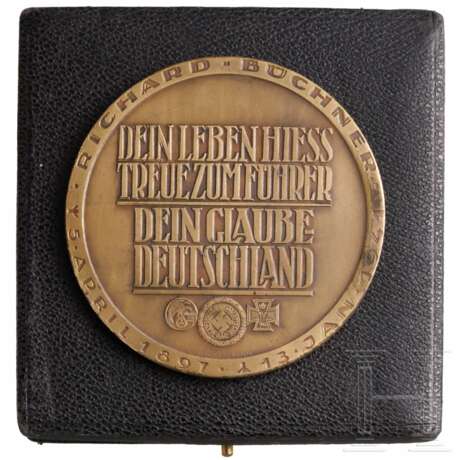 A cased commemorative medal "Reichszeugmeister Richard Büchner" - photo 2