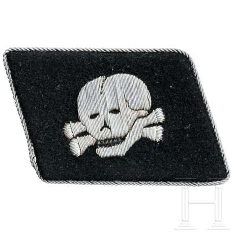 SS-Totenkopfverbände - a single collar tab for officers - photo 1 SS-Totenkopfverbände - a single collar tab for officers - photo 1