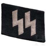 A single collar patch for EM/NCOs of the Waffen-SS - photo 1