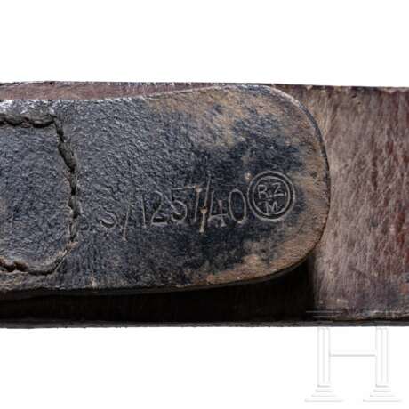 A Waffen-SS buckle with belt and canteen - фото 4