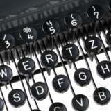 An SS typewriter, Model "Olympia Robust" - photo 3