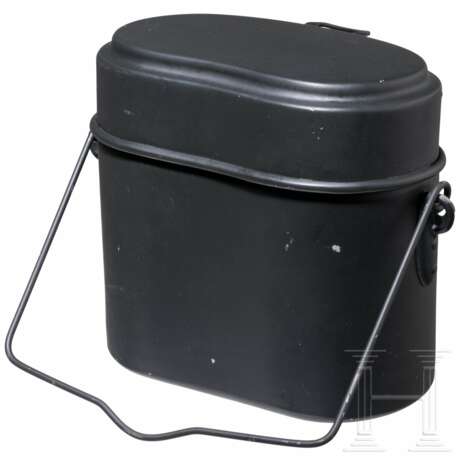 An SS-Verfügungstruppe mess kit - photo 2