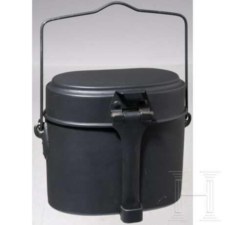 An SS-Verfügungstruppe mess kit - photo 5
