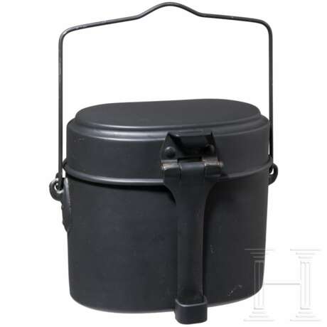 An SS-Verfügungstruppe mess kit - photo 6