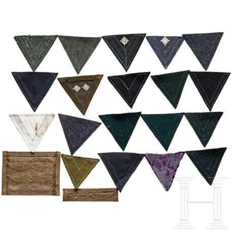 A collection of rank insignia - Foto 2 A collection of rank insignia - Foto 2