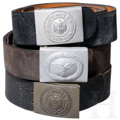 A collection of Heer and Luftwaffe EM/NCO belt buckles - photo 1