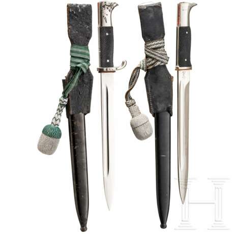 Two dress bayonets KS98 with frog and portepee, Anton Wingen - photo 2 Two dress bayonets KS98 with frog and portepee, Anton Wingen - photo 2