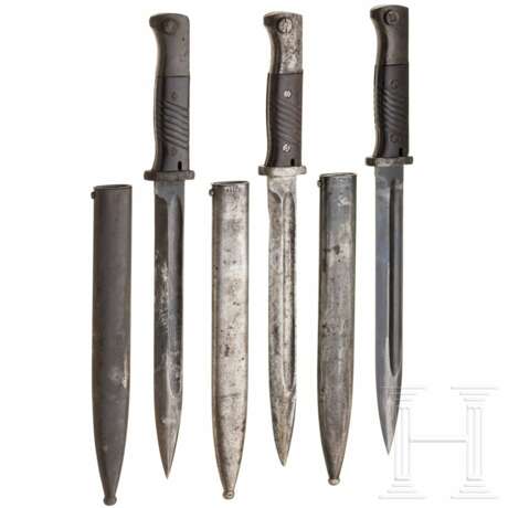 A collection of bayonets SG 84/98 - photo 2 A collection of bayonets SG 84/98 - photo 2