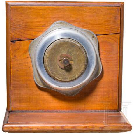 A large on-board clock with 8-day movement from Kienzle for vehicles, airplanes, etc. - photo 2