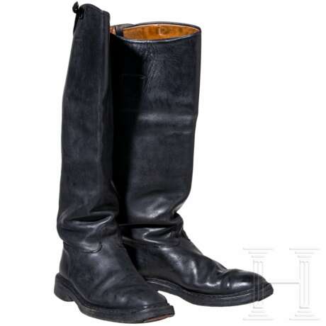 A pair of boots, a belt and books - photo 2 A pair of boots, a belt and books - photo 2