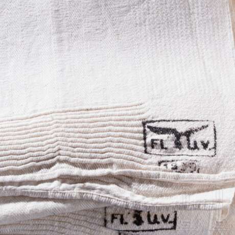 A small group of equipment - Foto 2