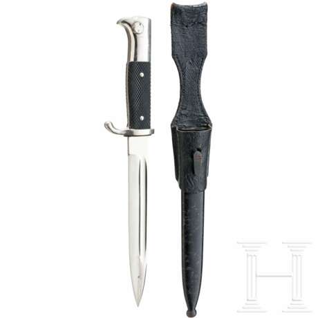 An etched dress bayonet KS98 with frog, manufacturer Gustav Spitzer - фото 1