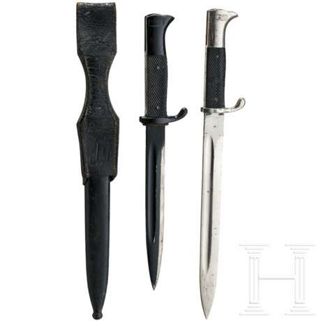 Two bayonets with term of service etching - фото 2