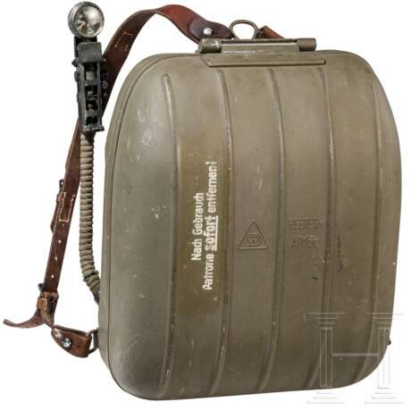 An army breathing aperture - photo 1 An army breathing aperture - photo 1