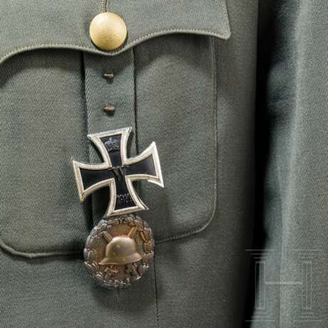 A replica of the field jacket of a major general in the army - photo 4