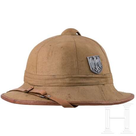 A tropical helmet with both decals, 1st pattern - фото 1 A tropical helmet with both decals, 1st pattern - фото 1