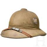An army pith helmet made in France - фото 1