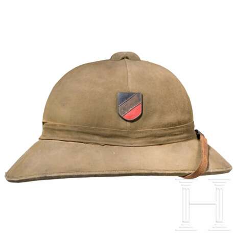 An army pith helmet made in France - фото 2