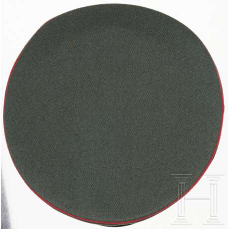 A visor cap for artillery officers - Foto 4 A visor cap for artillery officers - Foto 4