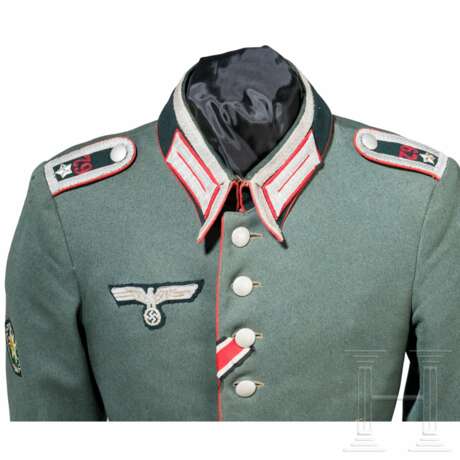 A parade tunic for a Sergeant in Mountain Artillery Regiment 79 (Garmisch-Partenkirchen) - photo 3 A parade tunic for a Sergeant in Mountain Artillery Regiment 79 (Garmisch-Partenkirchen) - photo 3
