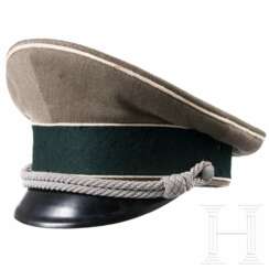 A visor cap for officers