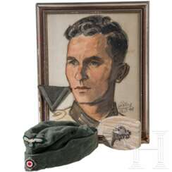 The estate of a Private - a side cap, a rank chevron, a drawing, and a table decoration